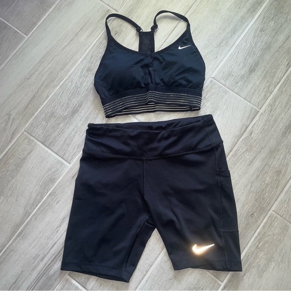 Nike Pants - Nike Set Bike Shorts w Pockets & Sports Bra  Black Size S Running Workout Set